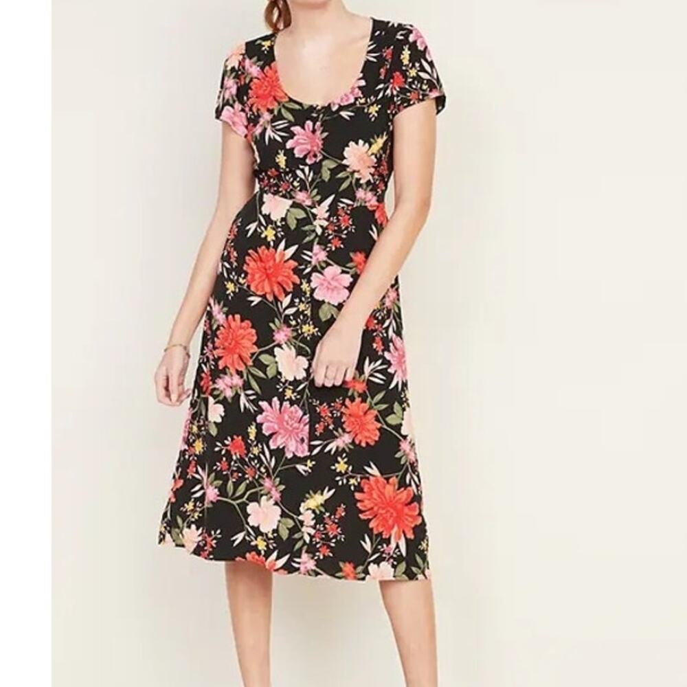 Old Navy Women’s Small Dress Midi Fit Flare Short Sleeve Button Front Floral